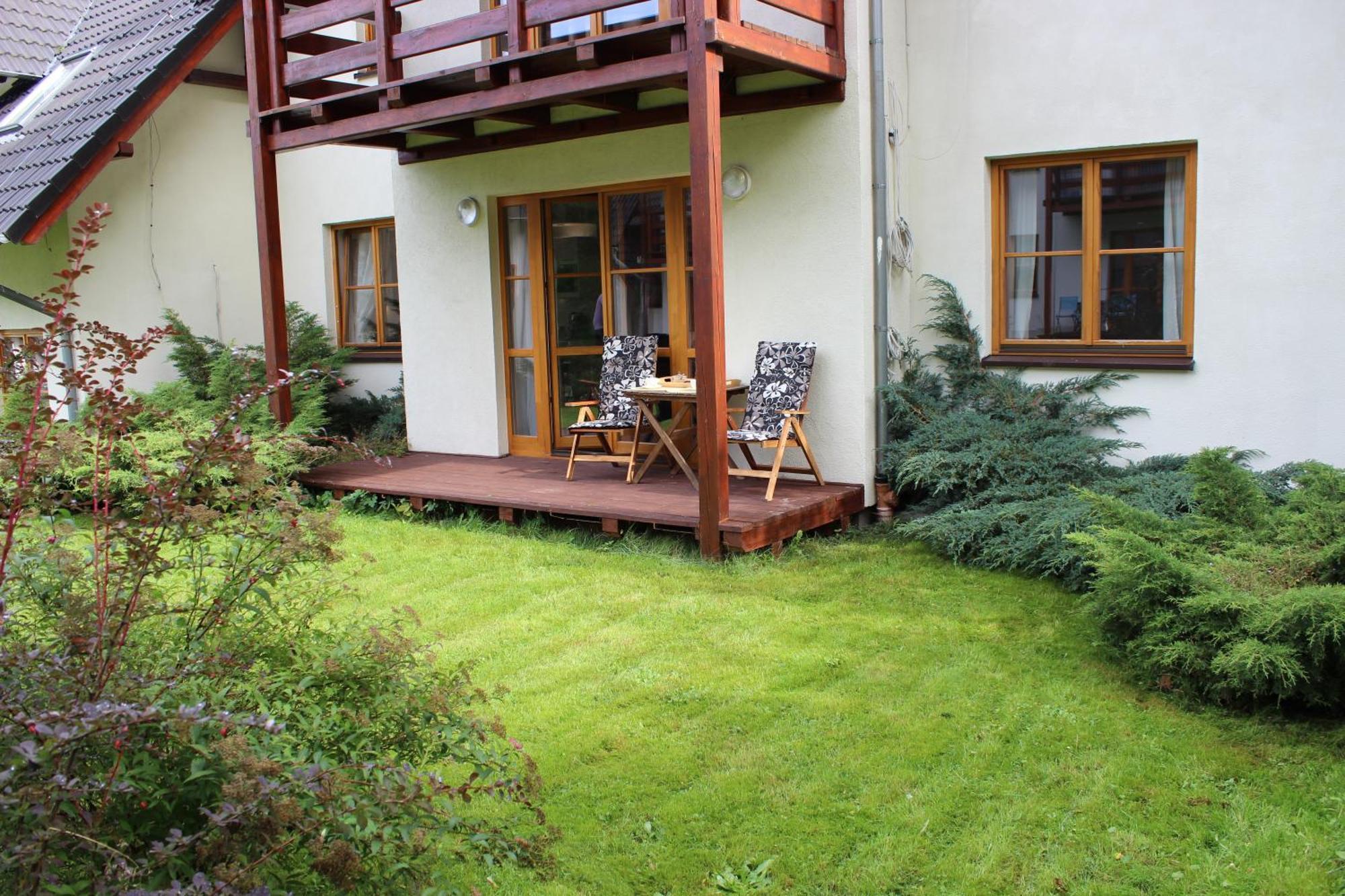Apartament Bialy Na Osiedlu "Apartamenty Pod Sniezka" カルパッチ エクステリア 写真
